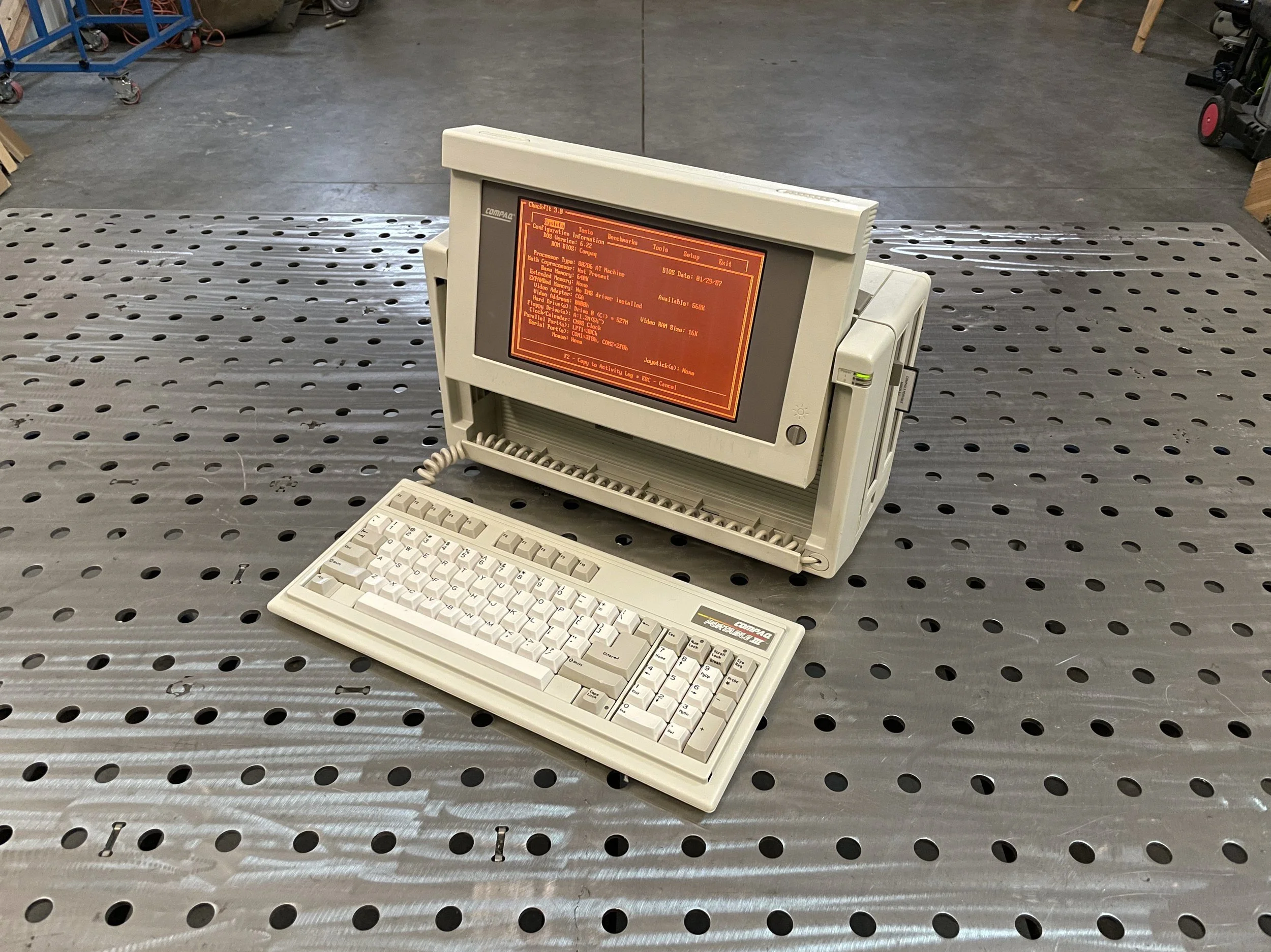 images/compaq-portable-iii-1.jpg
