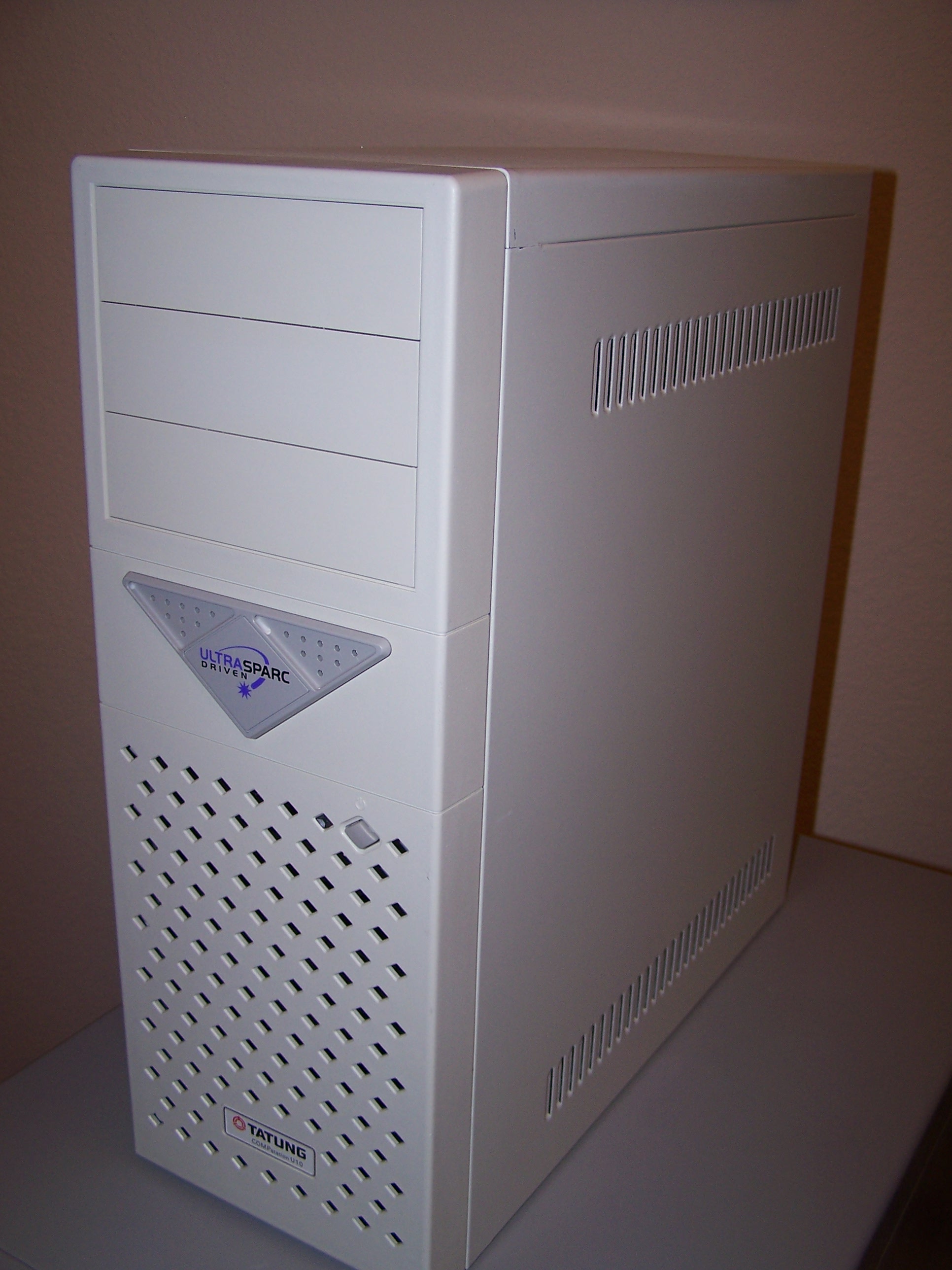 Tatung COMPstation U10